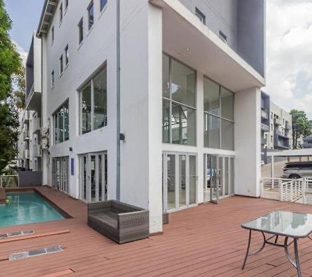 Epic Lux 8-12 Appartement Johannesburg Buitenkant foto