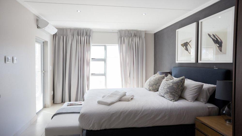 Epic Lux 8-12 Appartement Johannesburg Buitenkant foto