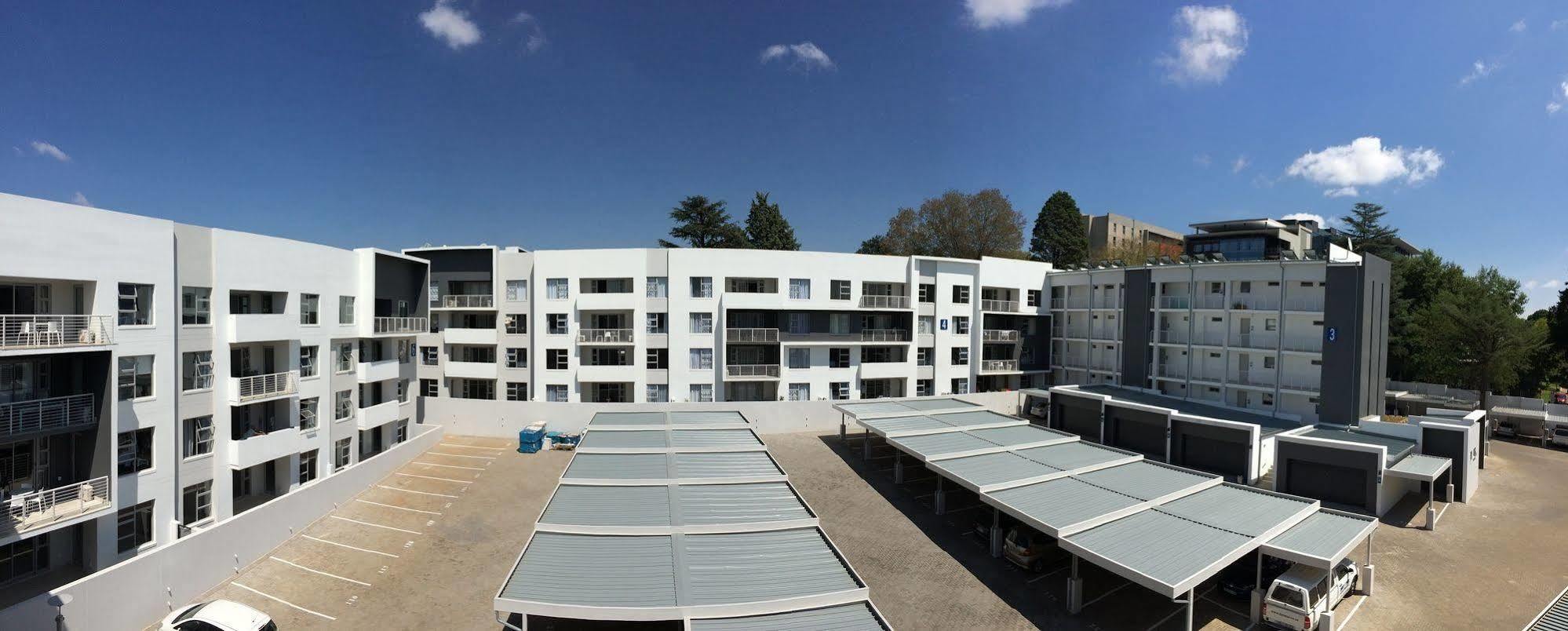 Epic Lux 8-12 Appartement Johannesburg Buitenkant foto