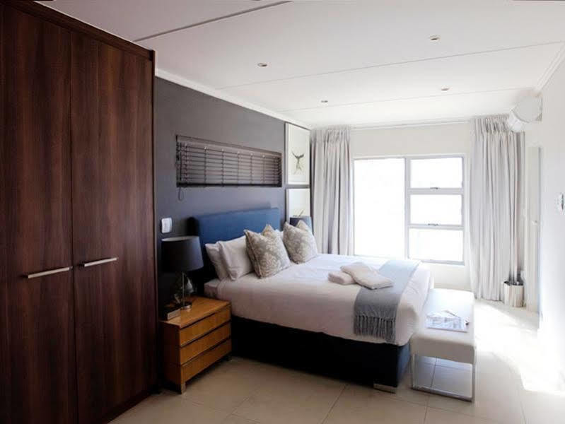 Epic Lux 8-12 Appartement Johannesburg Buitenkant foto